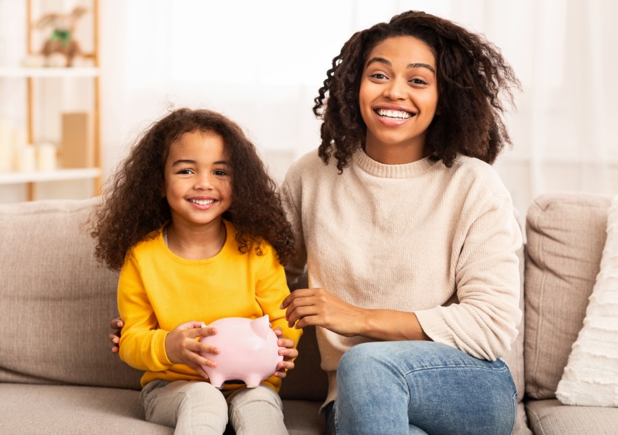 Leia mais sobre o artigo Quando começar a falar de finanças com os filhos e como investir em nome deles